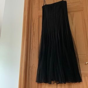 Formal black pleated dress/spaghetti straps.Gorgeous layers of satin and netting